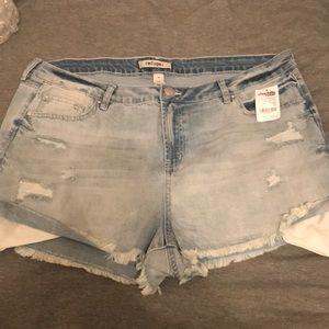 NEVER WORN high wasted jean shorts